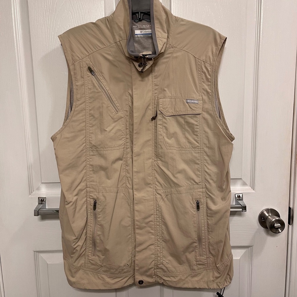 Columbia Omni-Shade Mens Large Tan Khaki Fishing Hiking Utility Vest Ripstop L